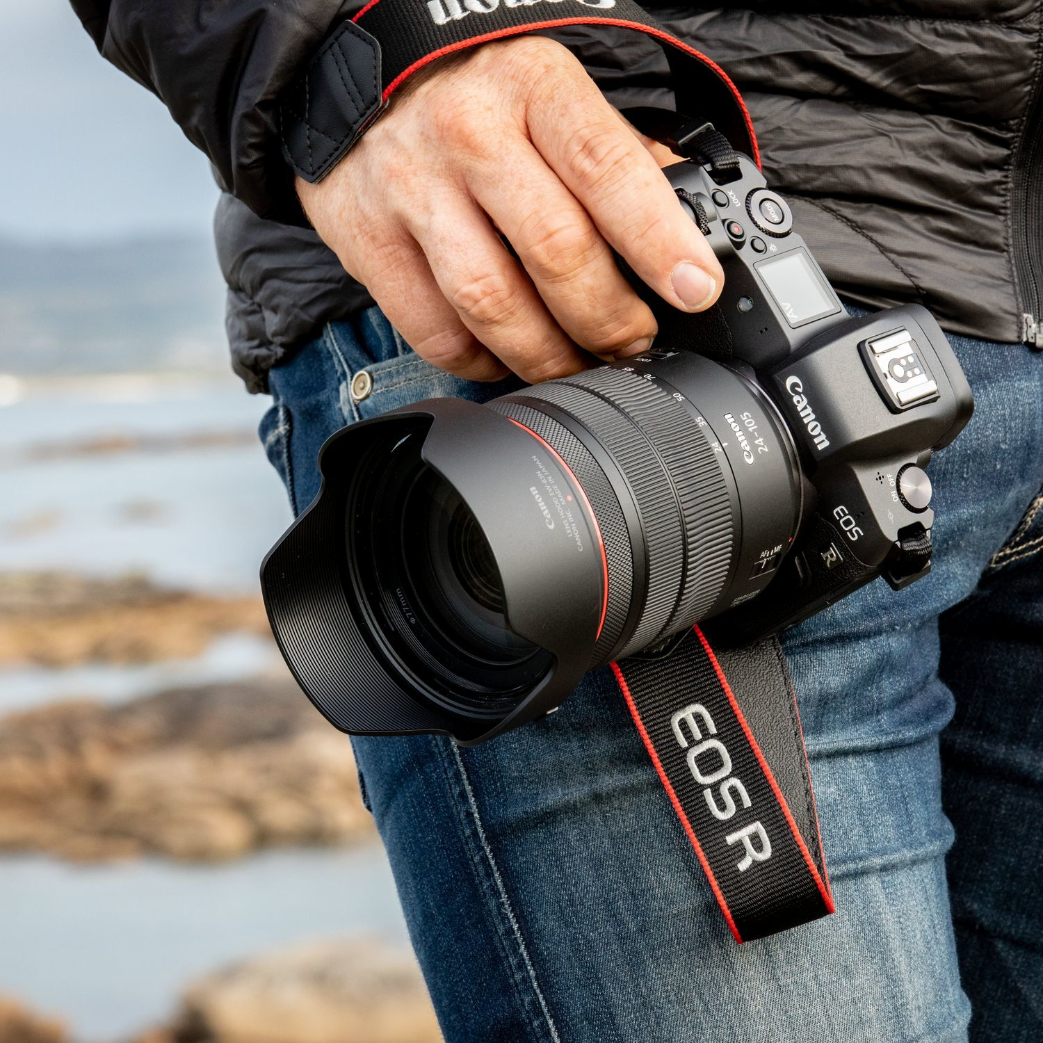 Canon EOS R + EF to RF adapter + RF 24105mm f/4L IS USM Systemkamera